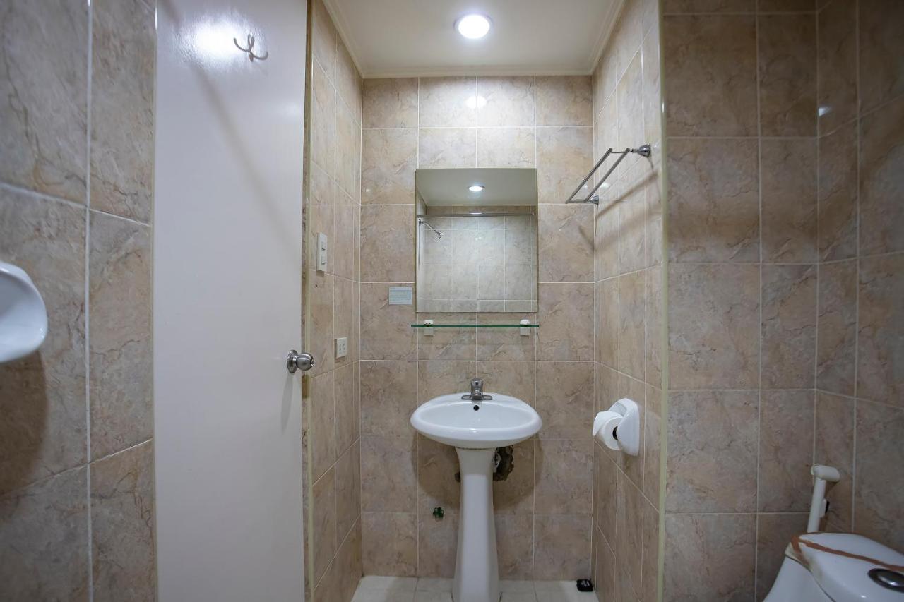Oyo 821 Connector Hostel Μακάτι Εξωτερικό φωτογραφία