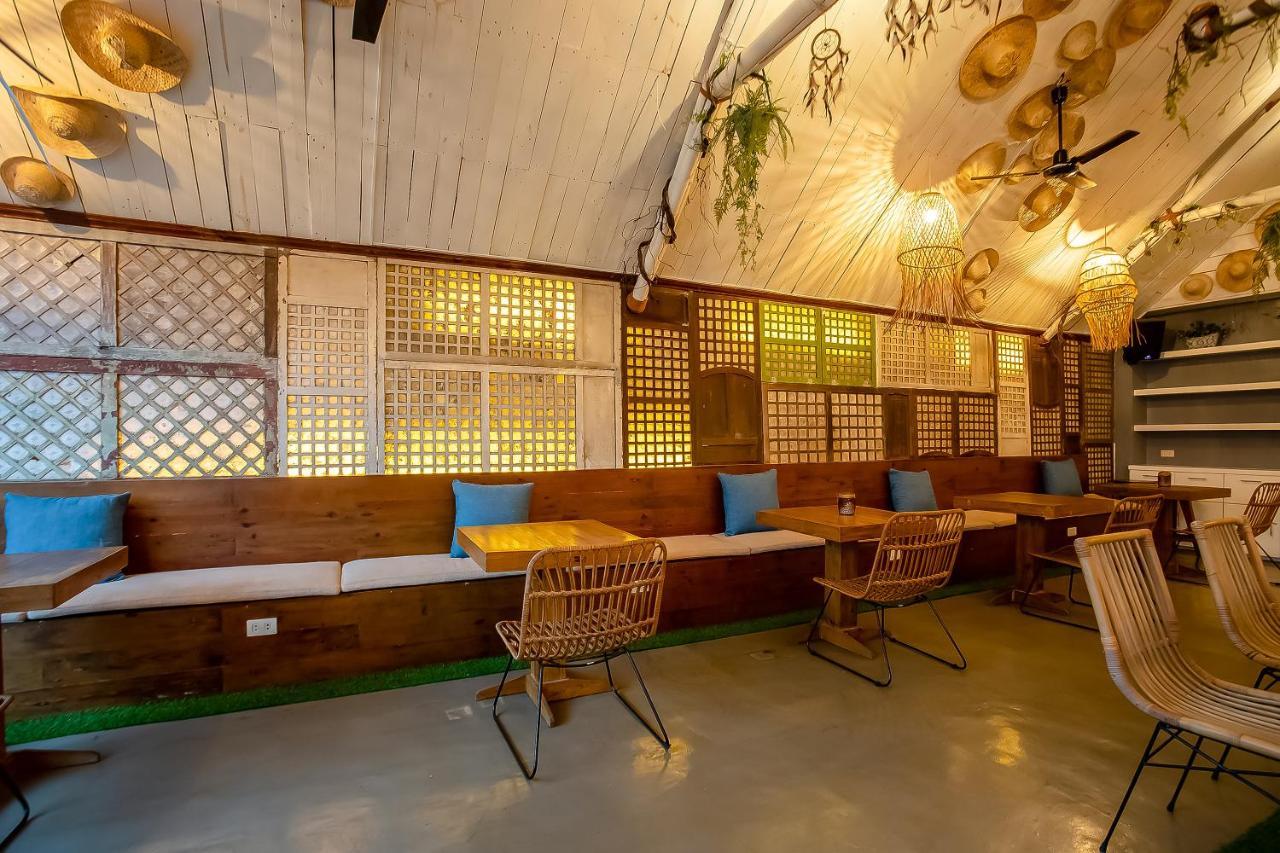 Oyo 821 Connector Hostel Μακάτι Εξωτερικό φωτογραφία