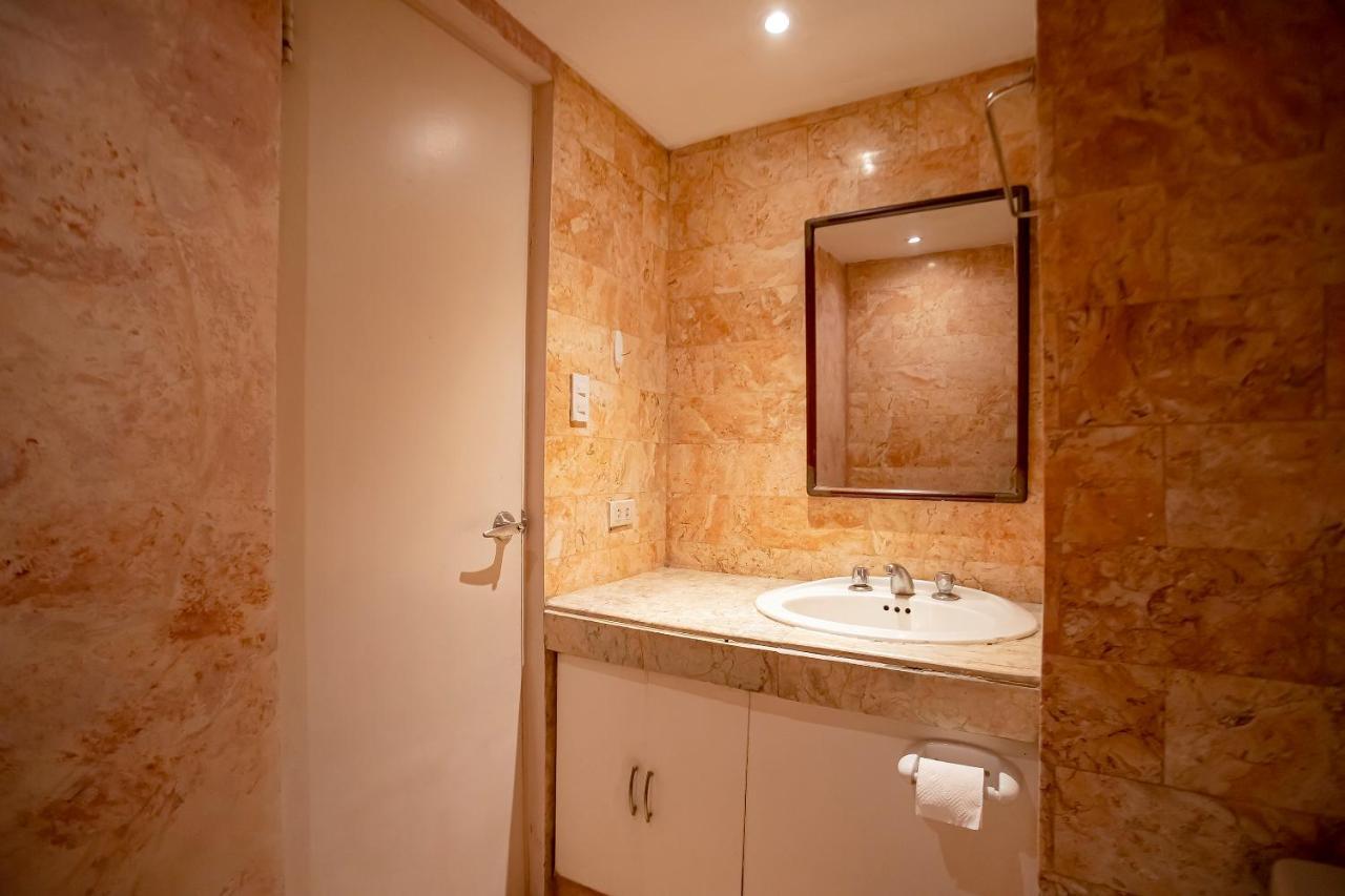 Oyo 821 Connector Hostel Μακάτι Εξωτερικό φωτογραφία