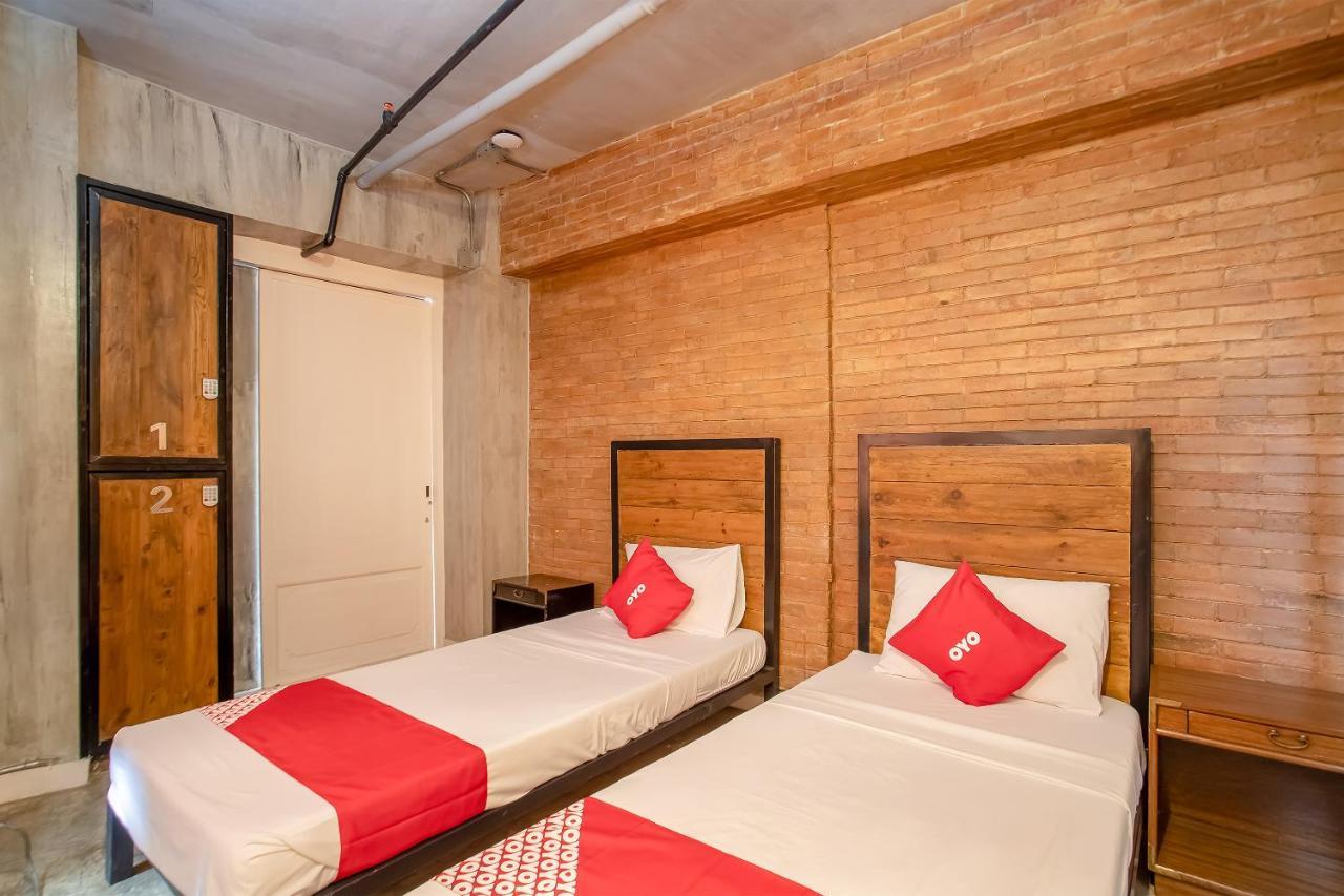 Oyo 821 Connector Hostel Μακάτι Εξωτερικό φωτογραφία